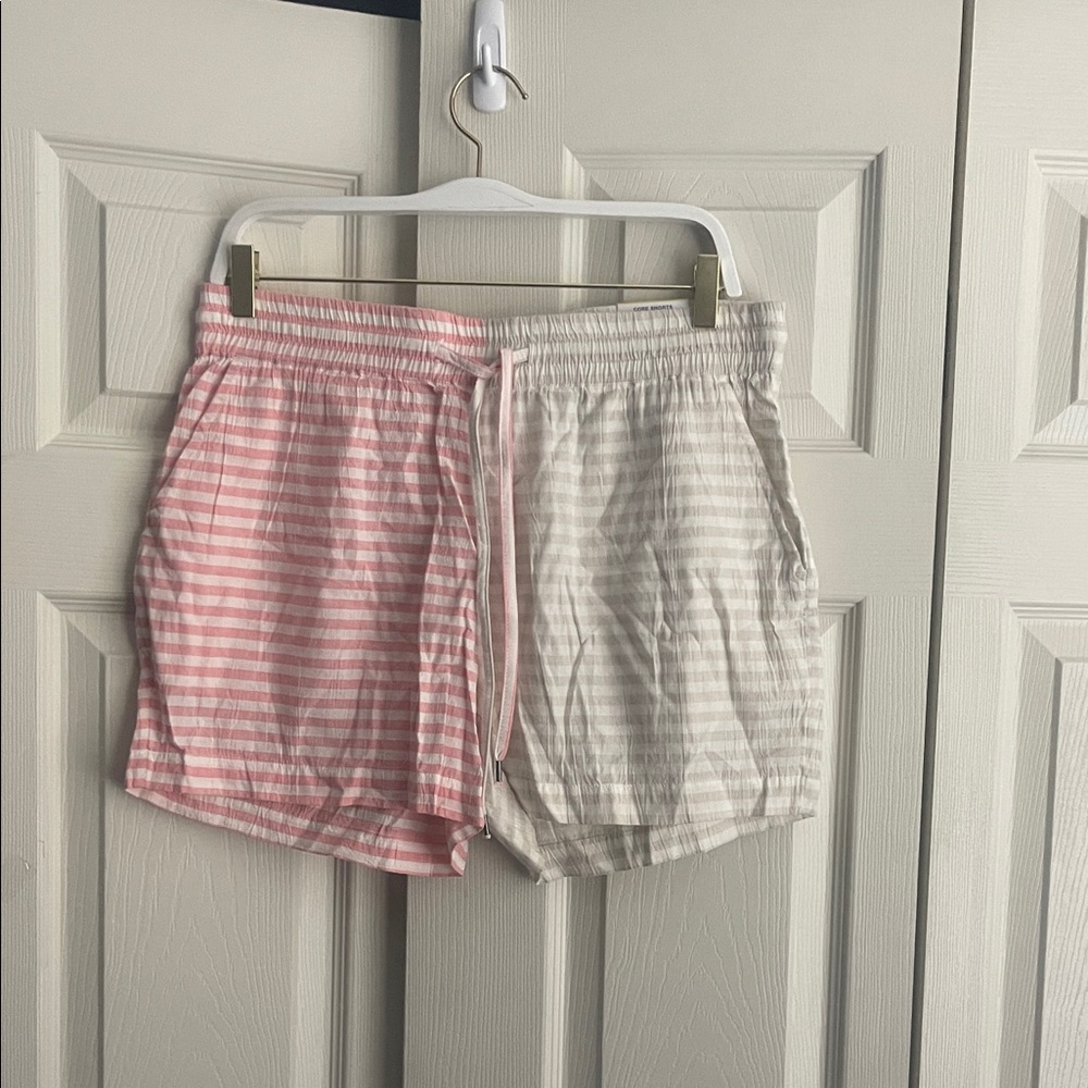 Style & co.women's Two-Tone Striped Casual mid-rise Shorts. #0398